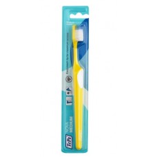 Зубная щетка TePe Nova Medium в мягкой упаковке